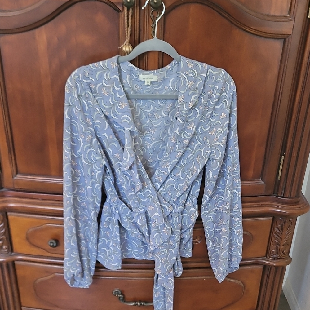 Max Studio Blue Floral Top